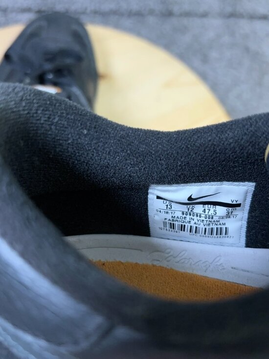 Nike SB FC Classic Skate Shoes Mens 13 Black Suede Soccer Football Club Gum Sole main image 8